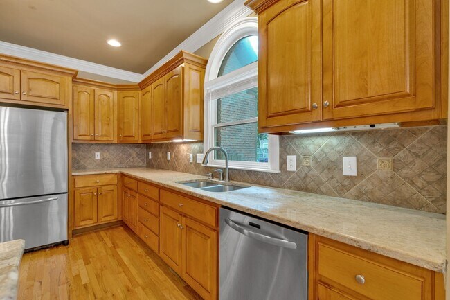 Foto del edificio - Spacious 7BR House in Powder Springs