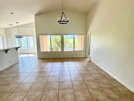 Foto del edificio - 45385 Big Canyon St