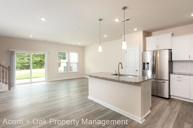 Foto del edificio - 3 br, 2.5 bath House - 156 Woodford Reserv...