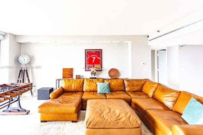 Foto del edificio - 19500 Turnberry Way