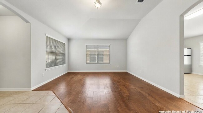 Foto del edificio - 10306 Pinehurst Run