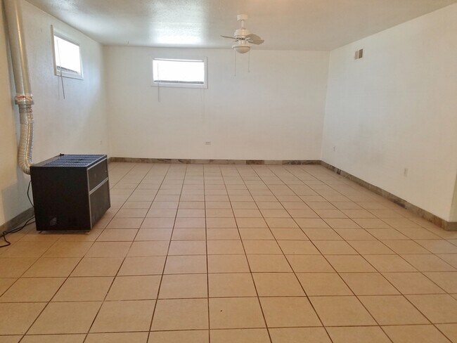 Foto del edificio - 2300 E 13th St