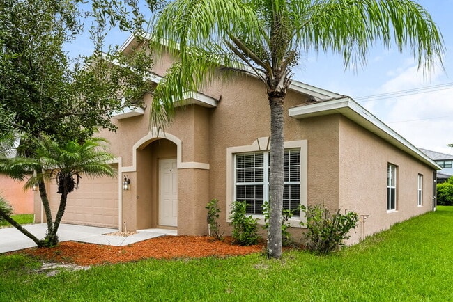 Building Photo - 11486 Lake Cypress Loop