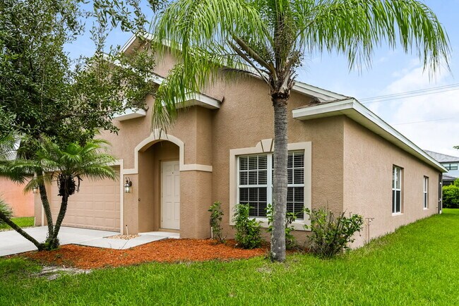Foto del edificio - 11486 Lake Cypress Loop