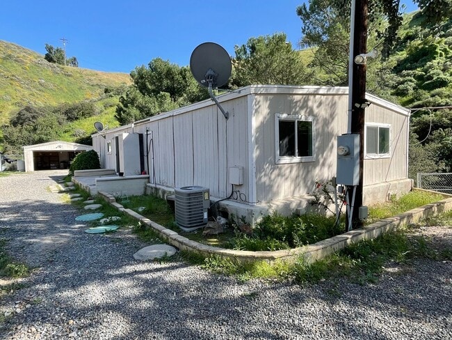 Building Photo - Mobile Home