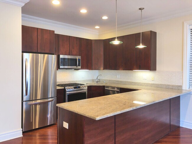 Kitchen - 3641 N Ashland Ave