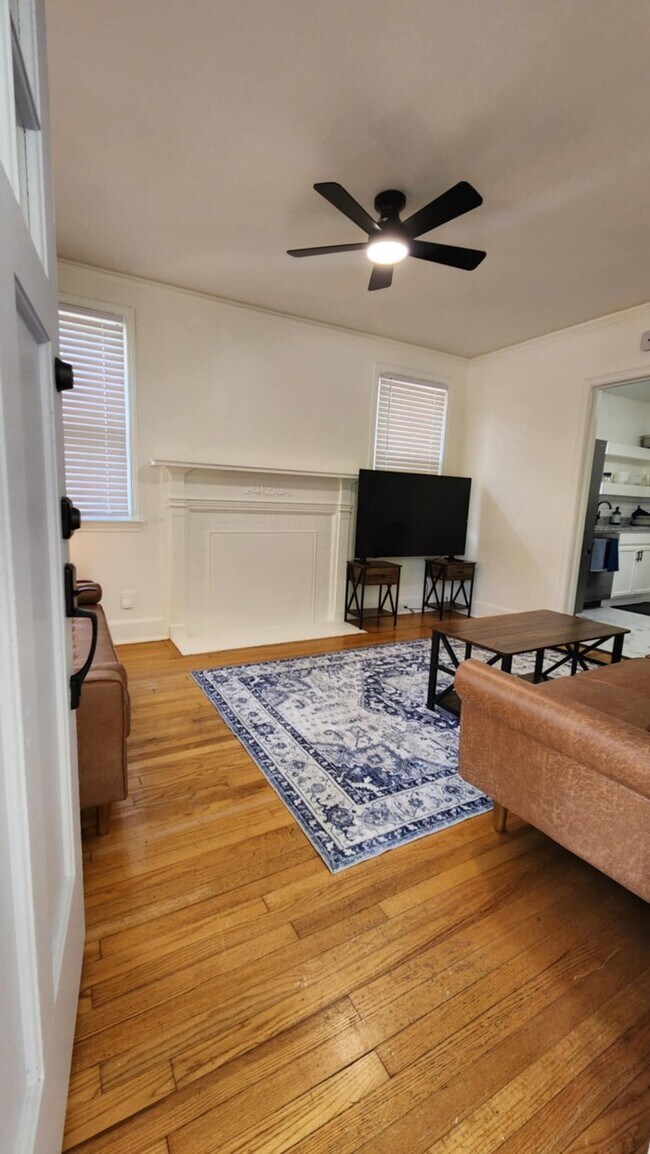 Foto del edificio - Furnished Rental