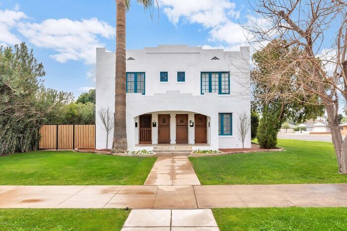 Primary Photo - 541 W Monte Vista Rd