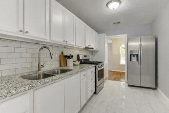 Building Photo - 4821 Brinkley St