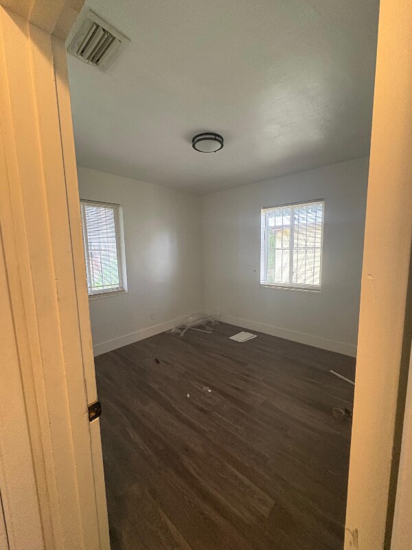 Foto del edificio - 1631 NW 114th St