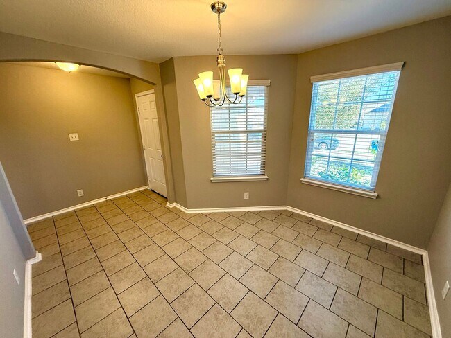 Building Photo - **APPLICATION RECEIVED** AVAILABLE NOW! Tw...