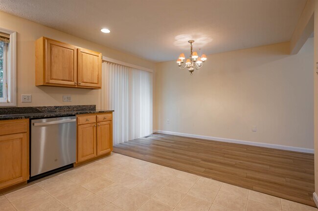 Foto del edificio - 69 Georgetown Dr