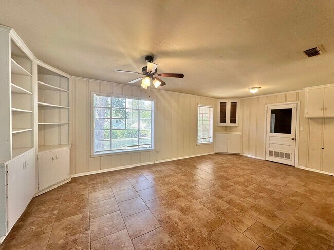 Foto del edificio - Spacious 3 bedroom 2 bathroom home in Tyler!
