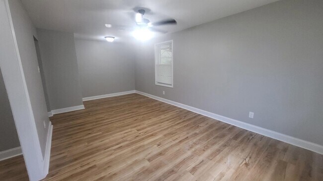 Foto del edificio - 4220 Gailwood Ave