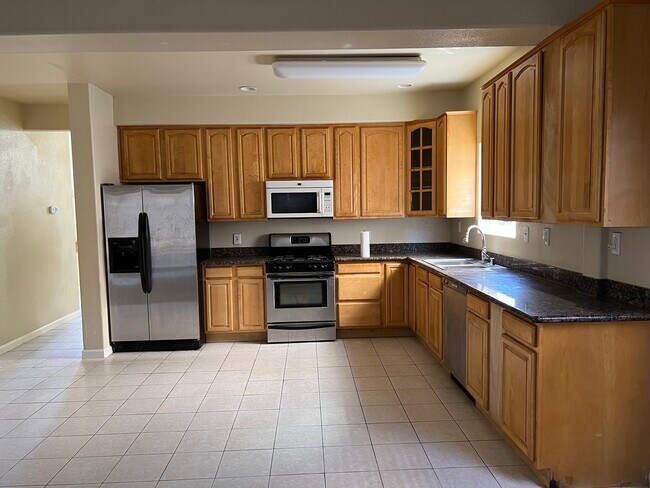 Foto del edificio - 29338 Chance St