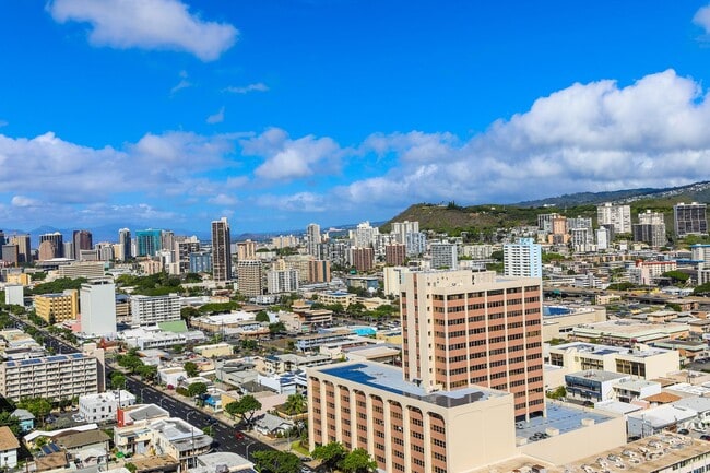 The Park on Keeaumoku - largest 2-bedroom residence offering 1,074 square feet of interior living... - The Park on Keeaumoku - largest 2-bedroom residence offering 1,074 square feet of interior living... Apartment