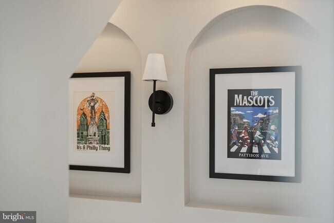 Foto del edificio - 526 E Thompson St