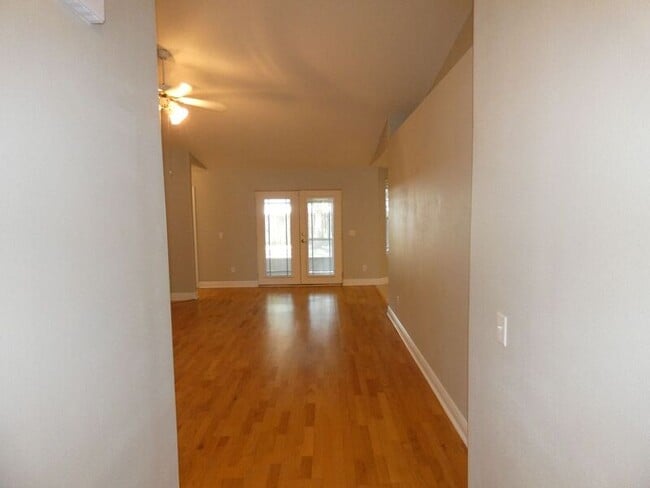 Building Photo - 4779 Winterdale Dr