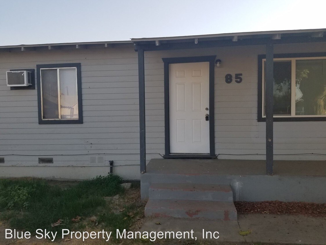 Primary Photo - 79 E Mountain View Ave