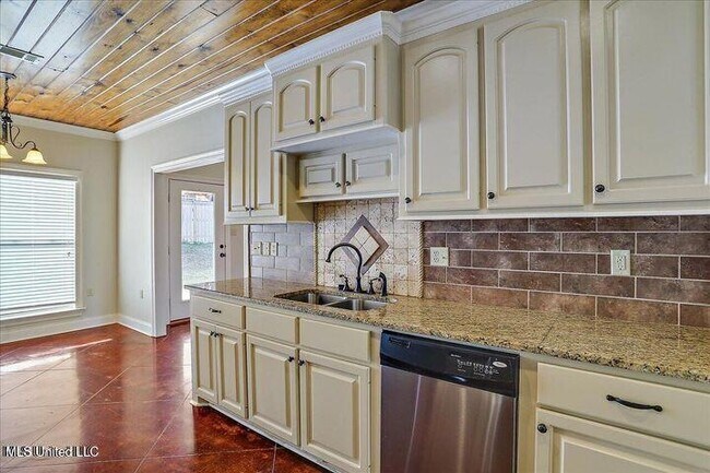 Foto del edificio - 852 Willow Grande Cir