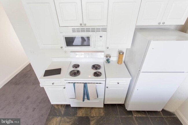 Building Photo - 2121 Market St