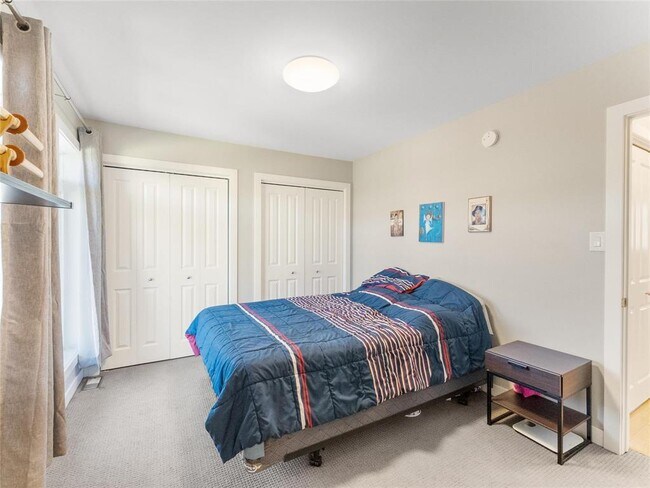 Photo du bâtiment - 340 John Angus Dr