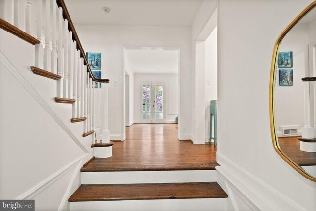 Building Photo - 5152 Manning Pl NW