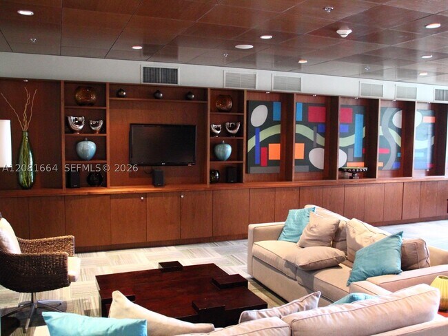 Foto del edificio - 2681 N Flamingo Rd