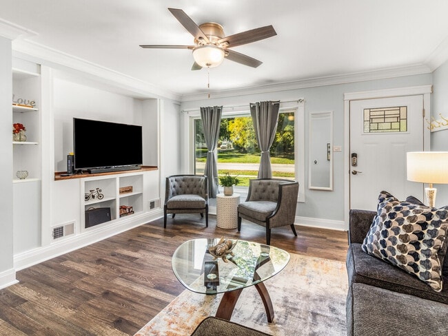 Foto del edificio - 5258 Washington St