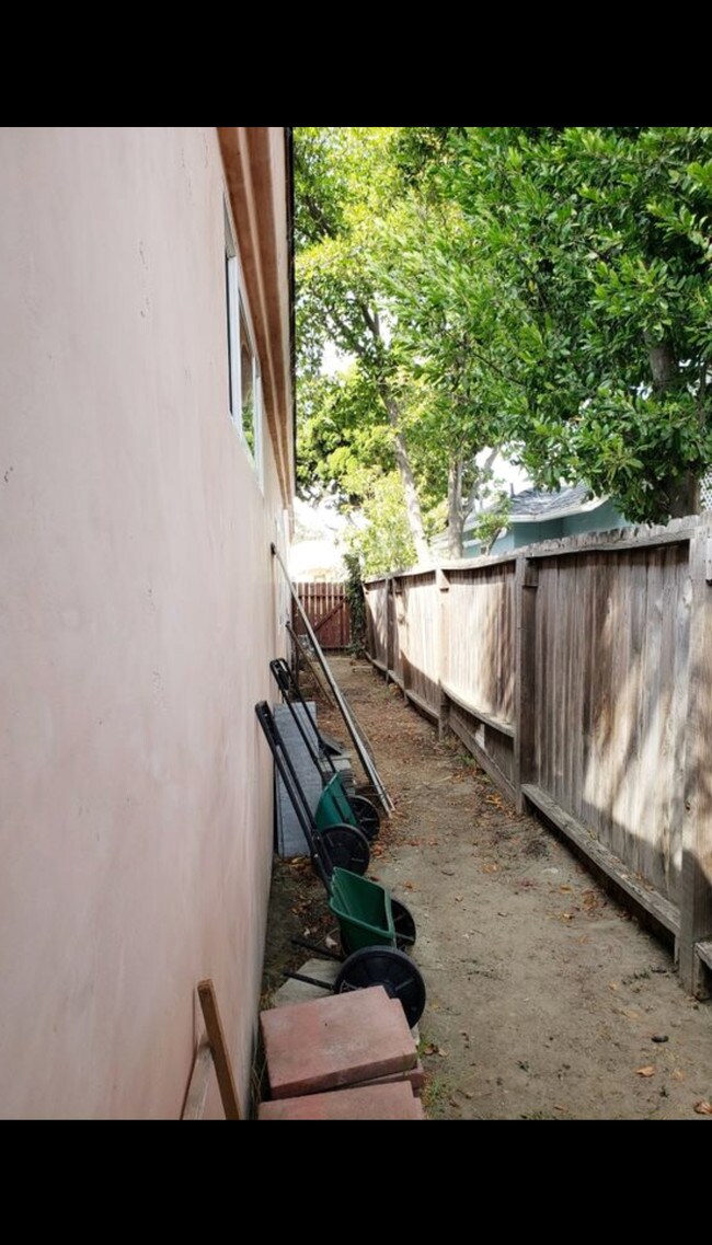 Building Photo - 5510 E Monlaco Rd