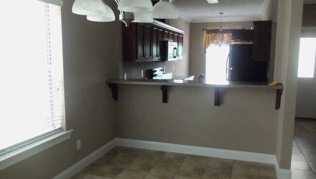 Building Photo - 2950 Palmetto Ridge Way