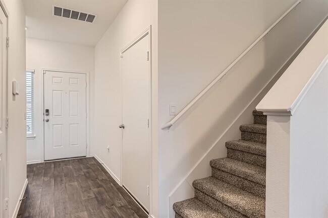 Building Photo - 18517 Cremello Dr