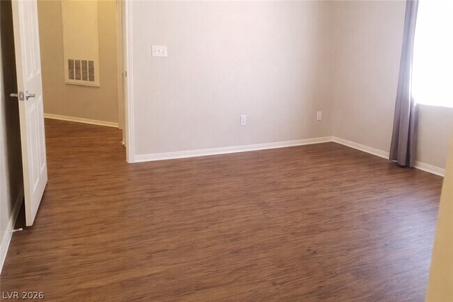 Foto del edificio - 5250 S Rainbow Blvd