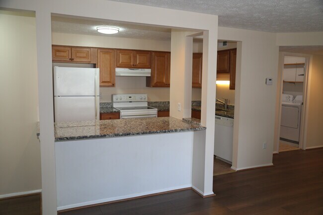 Foto del edificio - 4300 Buckman Rd