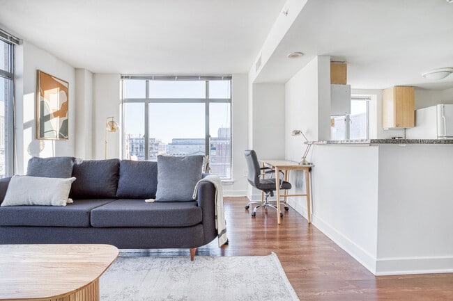 Foto del edificio - 400 8th St NW