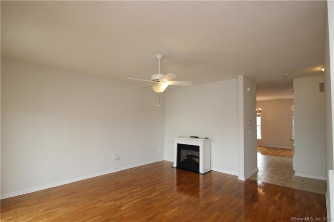 Foto del edificio - 43 Beach Shore Dr