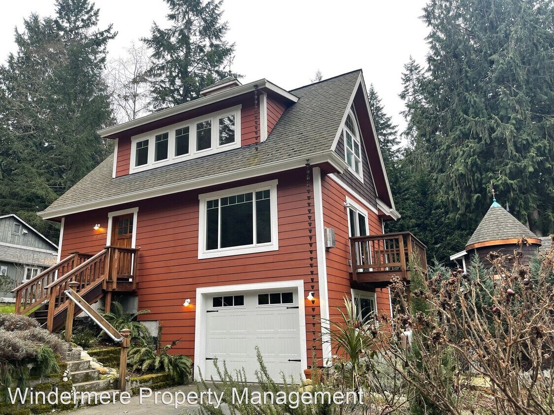 9319 NE Midway Ave, Indianola, WA 98342 House Rental in Indianola, WA