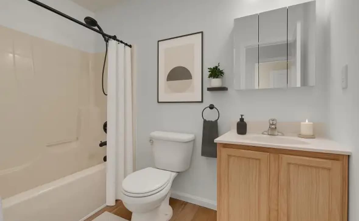 Foto principal - 5916 Sefton Ave