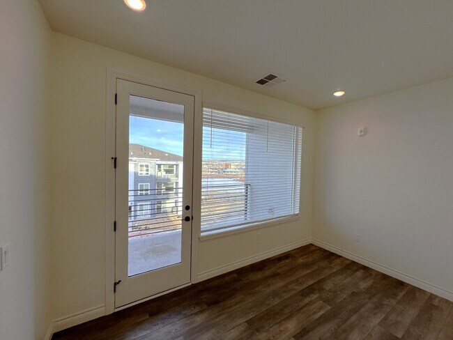 Building Photo - 9570 Accord Ln