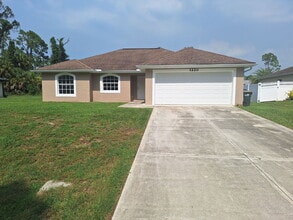 Building Photo - 1220 Waycross St