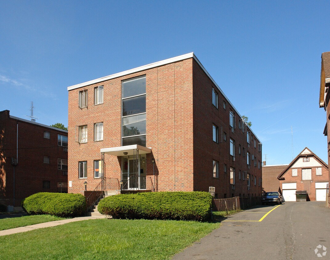 33 Imlay St, Hartford, CT 06105 Apartments in Hartford, CT