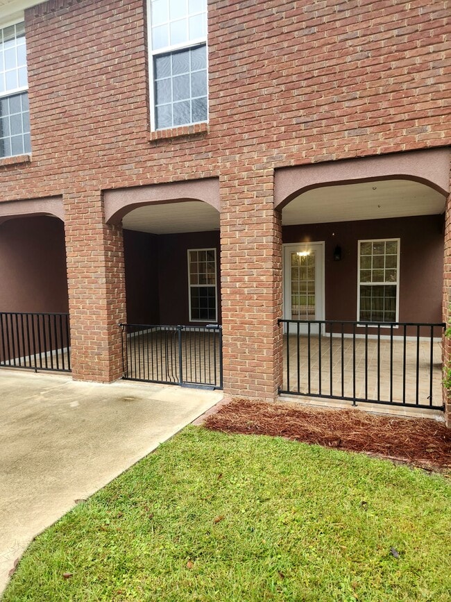 Building Photo - 350 Swindall Cir