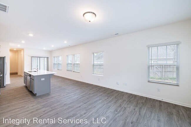 Building Photo - 3 br, 2.5 bath House - 461 Kinnerton Place