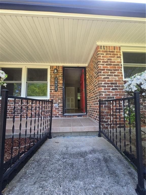 Foto del edificio - 2971 Belaire Cir