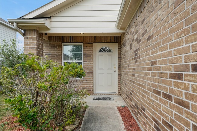 Building Photo - 2202 Cherryville Dr