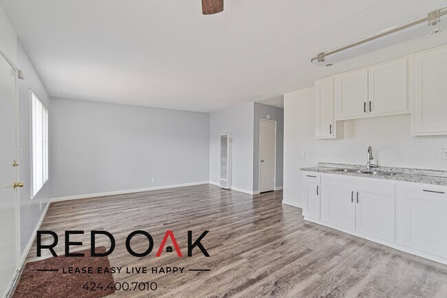 Foto del edificio - Incredible Two Bedroom with Snug Carpet Fl...