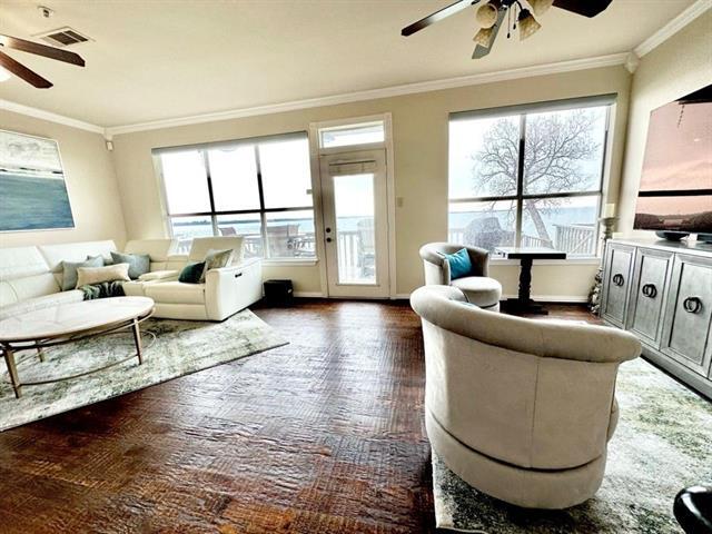 Foto del edificio - 402 Oakbrook Dr