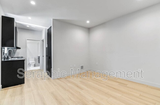 Building Photo - 7439 Herschel Ave