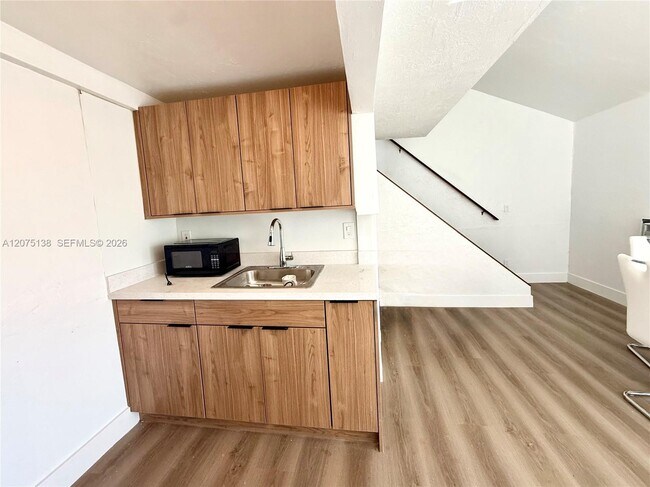 Foto del edificio - 119 NW 43rd Ct