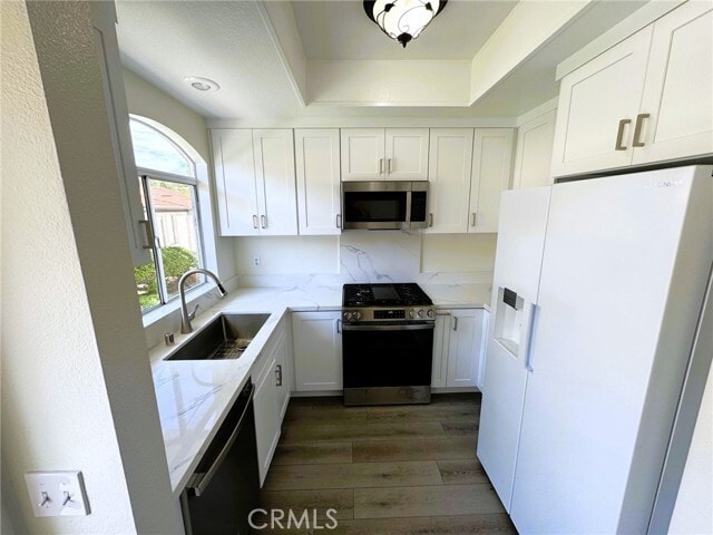Building Photo - 30902 Club House Dr